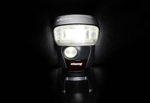 国产闪光灯颠峰之作沃龙oloong551ex