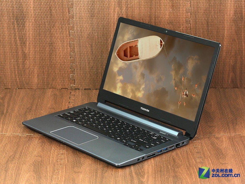 3999元独显超极本 东芝u900真机实拍