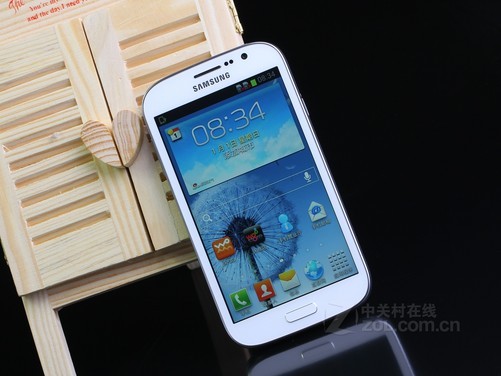 5.0英寸双卡 三星i9082售价跌破2000元