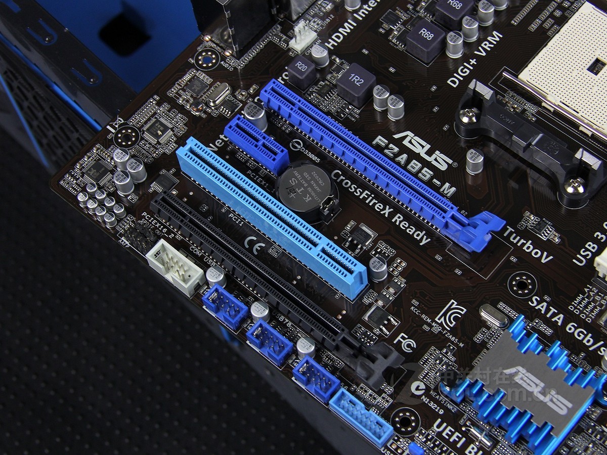 主板 华硕主板 华硕f2a85-m 图片 效果图11 / 22隐藏