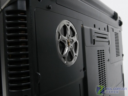 车轮底下是处理器风扇