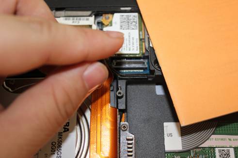 轻松体验爽快操作 笔记本换装三星840 ssd教程_三星固态硬盘_厂商动态