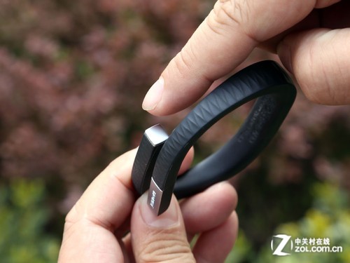 ϵ Jawbone UP2 