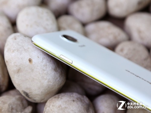 5Ӣ��1080p��Ļ1300MP �ĺ˿��MAXͼ�� 