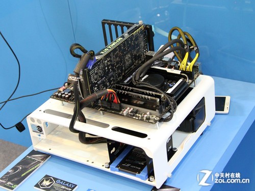 ���������� Computex2013Ӱ��չ̨Ѳ�� 