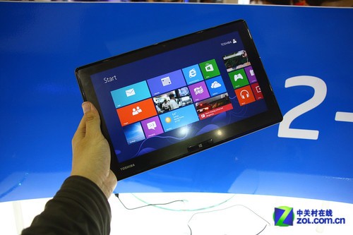 触控变形都不少 东芝新品亮相COMPUTEX