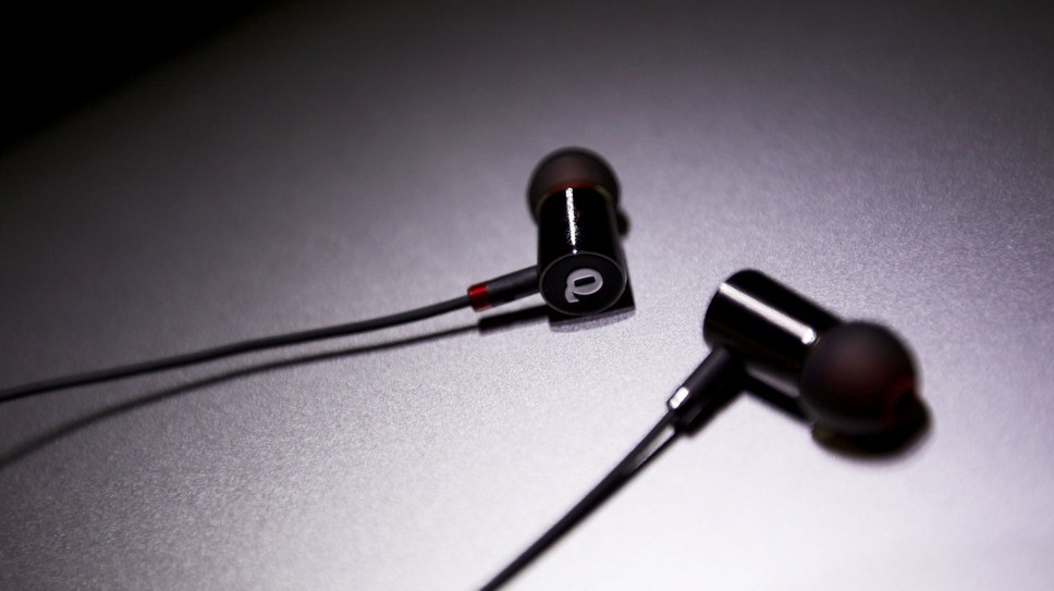 【高清图】 抢先报道!明基benq首款动铁耳机谍照曝光图1