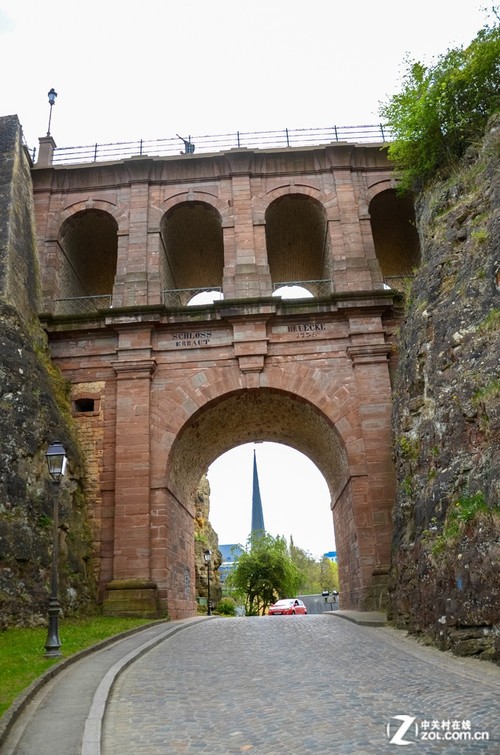 ��C������ վ������ŷ����̨�Ͽ��羰 