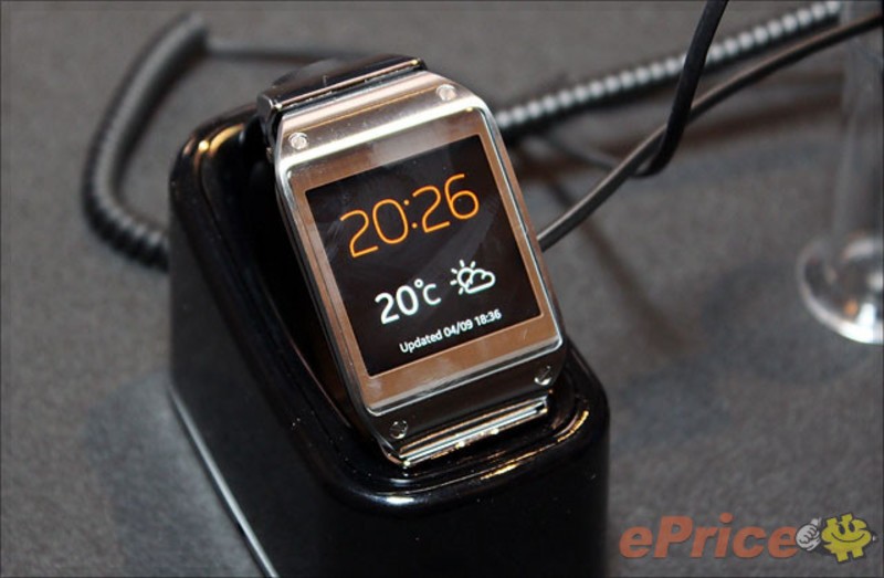 【高清图】 视频上手 智能手表三星galaxy gear试玩图3