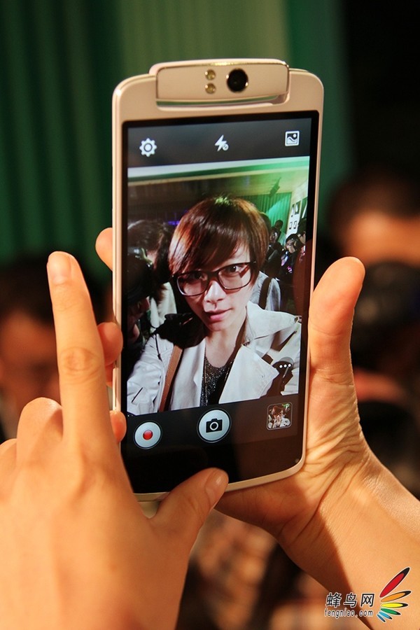 【高清图】 206度可旋转镜头 oppo正式发布n1手机图11