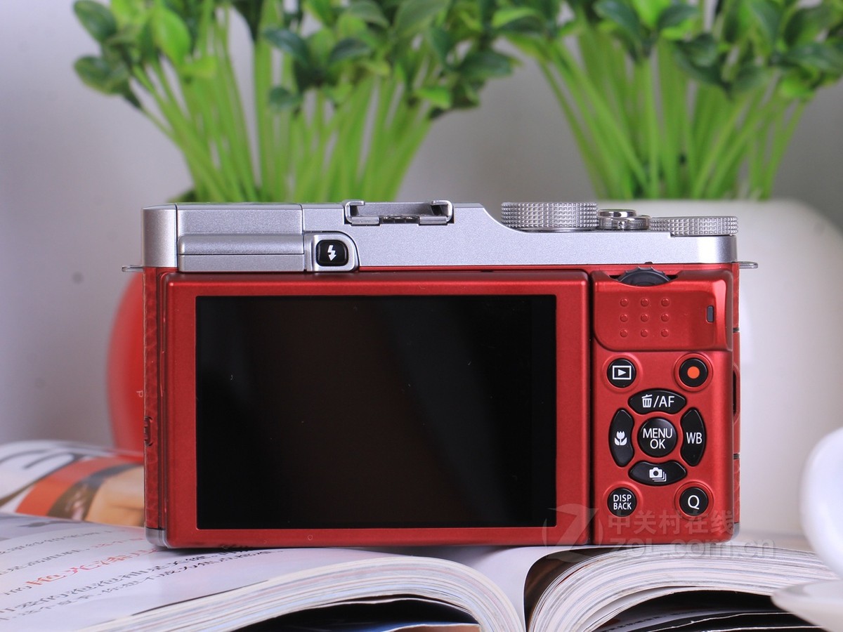 富士x-a1套机(xc16-50mm)