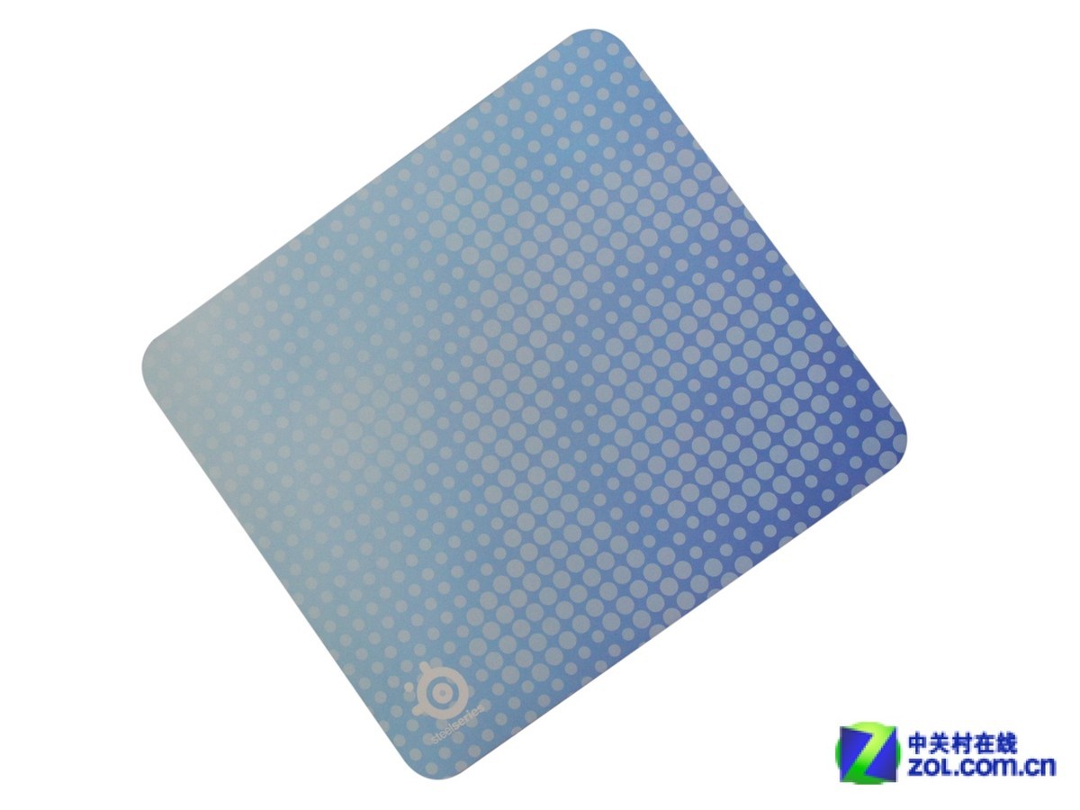 【高清图】 宽大舒适 赛睿霜冻之蓝qck 鼠标垫评测图4