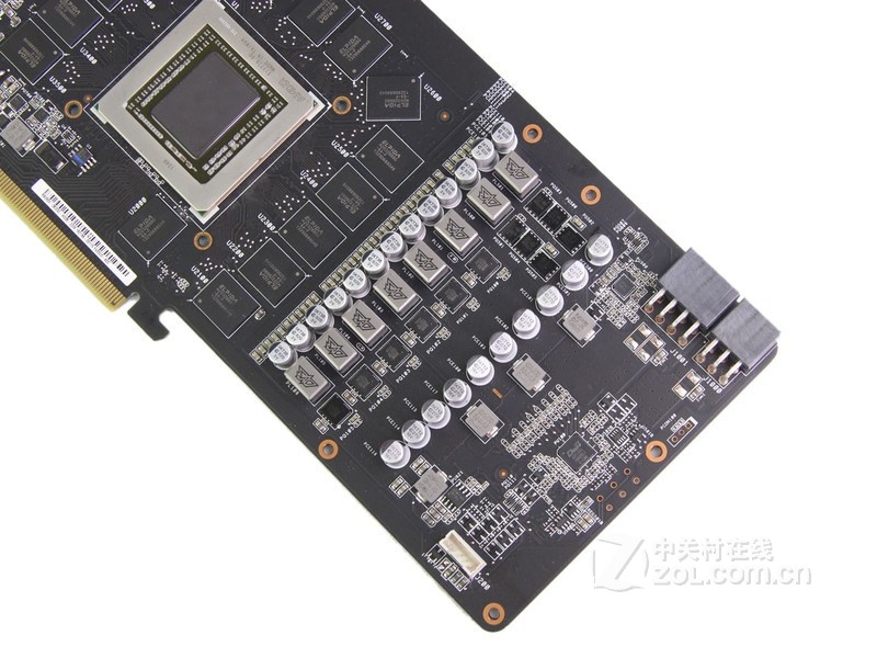华硕圣骑士R9 290X-DC2OC-4GD5