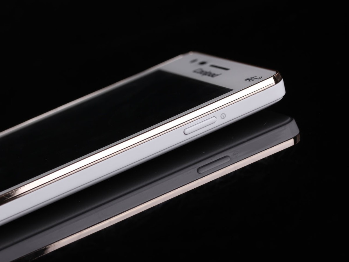 酷派8720l(移动4g)