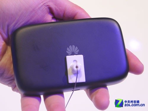 ������пɴ�300Mbps ��ΪE5786�ֳ����� 