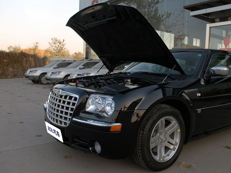 图片中的产品:北京奔驰克莱斯勒 300c 2.7l 豪华版