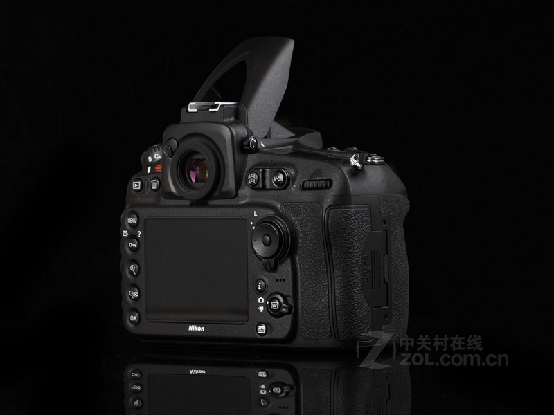 ῵D810()