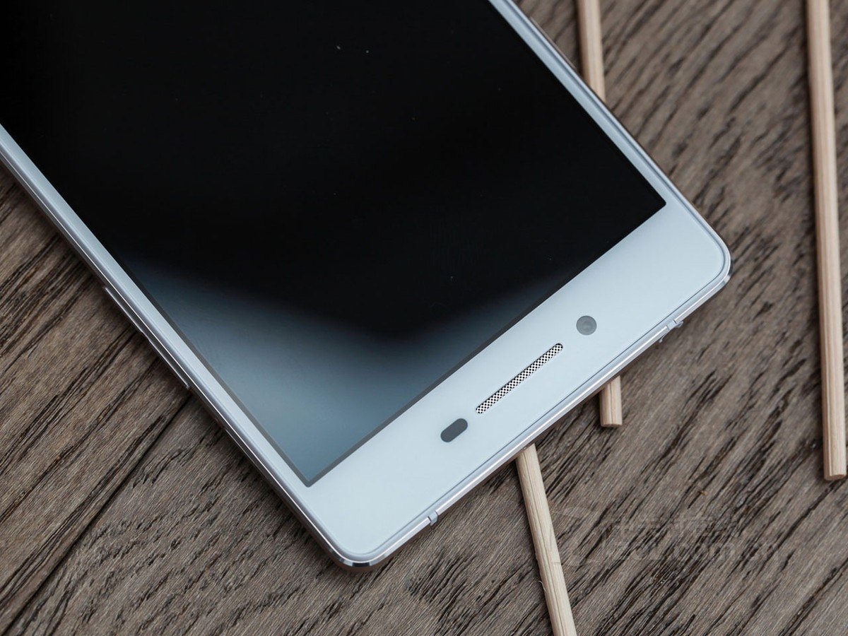 手机 oppo手机 oppo r1c(r8207/移动4g) 图片 官方图43 / 45隐藏