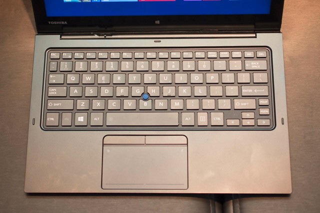 一秒变笔记本东芝全高清平板z20t图赏