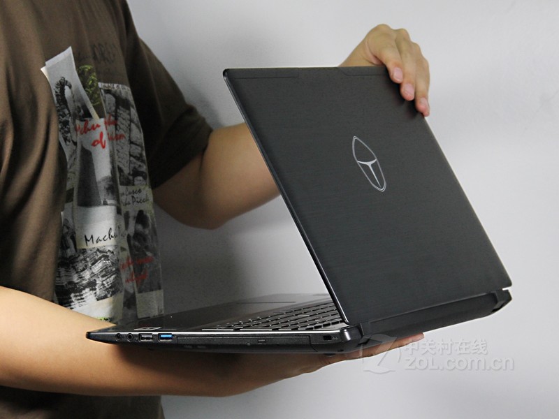 雷神g150sa-4716gs1t图片