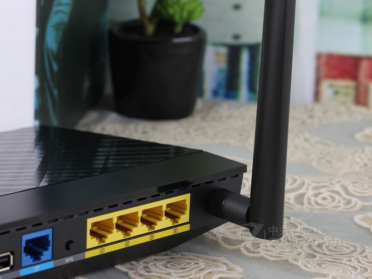 无线路由器 华硕无线路由器 华硕rt-ac55u 图片 效果图 11 / 17隐藏