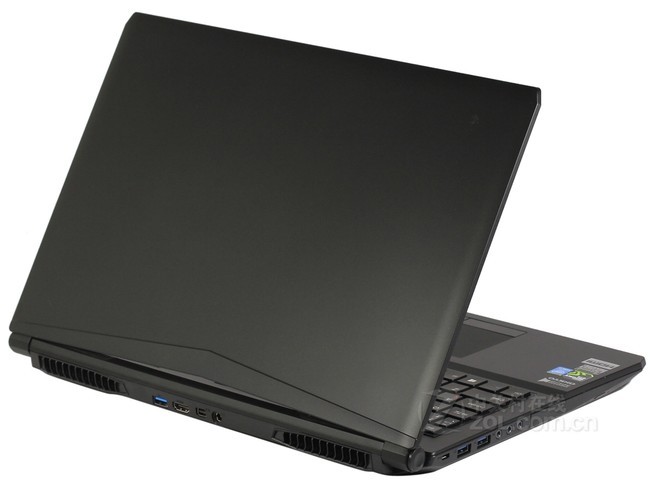 神舟 战神z6-sl7d1 黑色温度不错 zol商城新捷数码(正品特惠)5399元