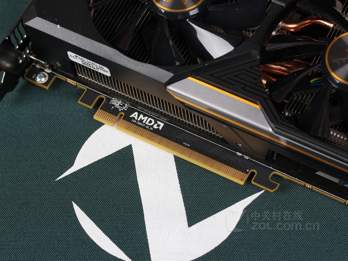 【高清图】 蓝宝石(sapphire)r9 fury 4gb hbm tri-x实拍图 图93