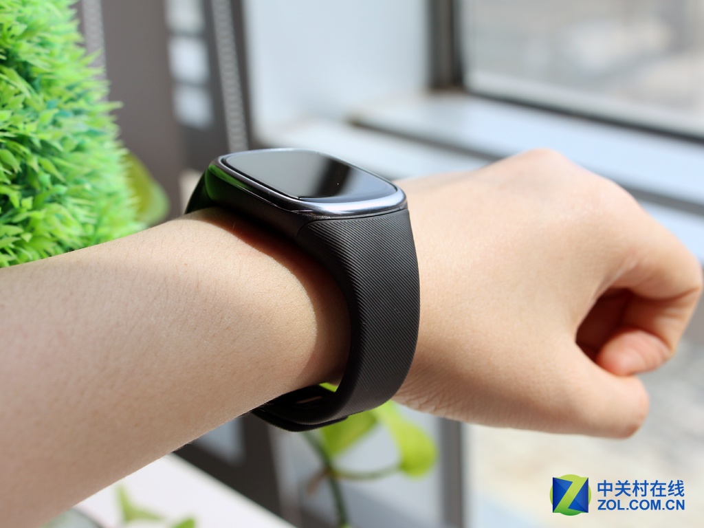 【高清图】 强悍支付功能 拉卡拉考拉手环首发评测图5