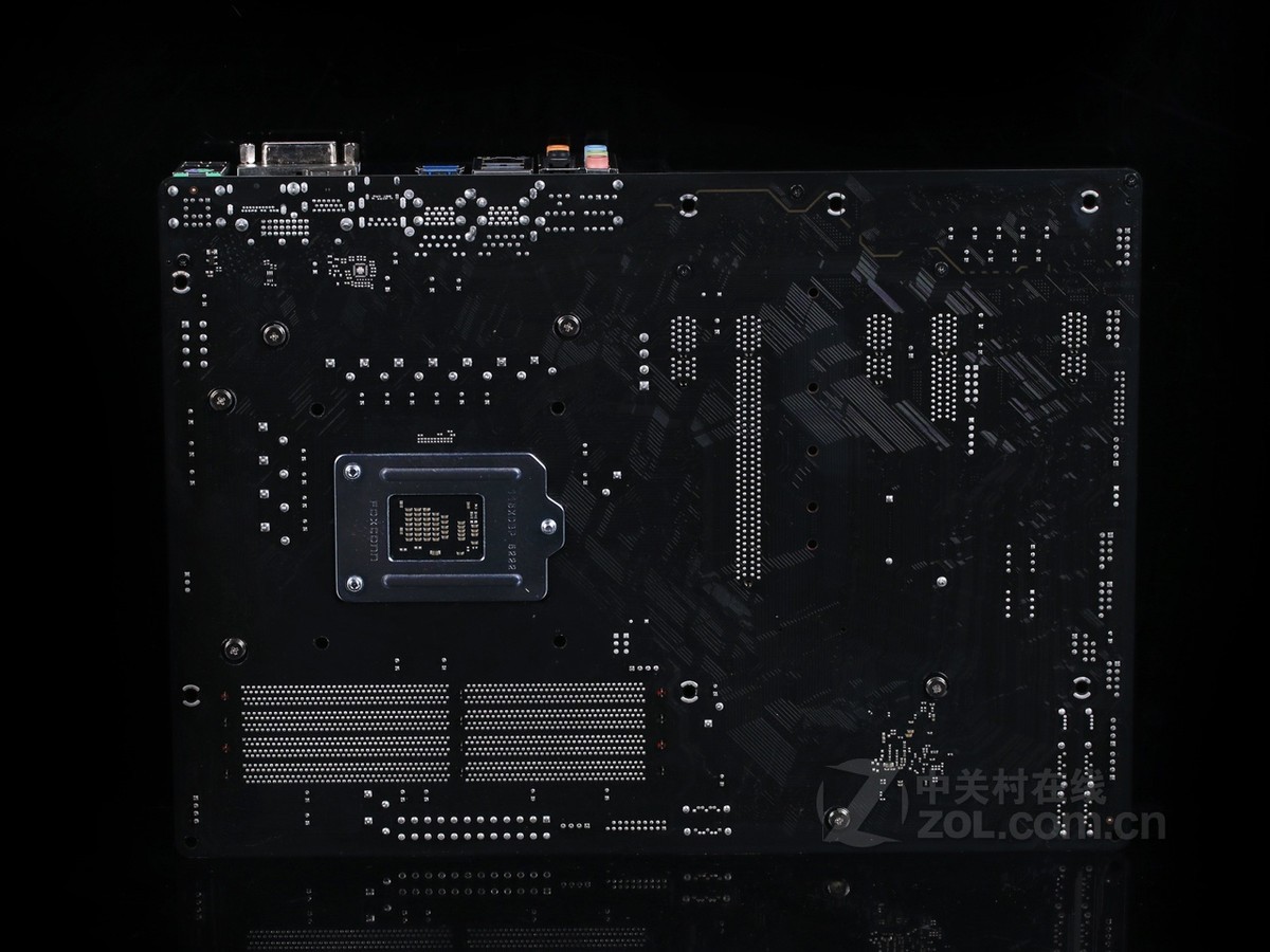 主板 华擎主板 华擎b150 gaming k4 图片 实拍图 7 / 24隐藏