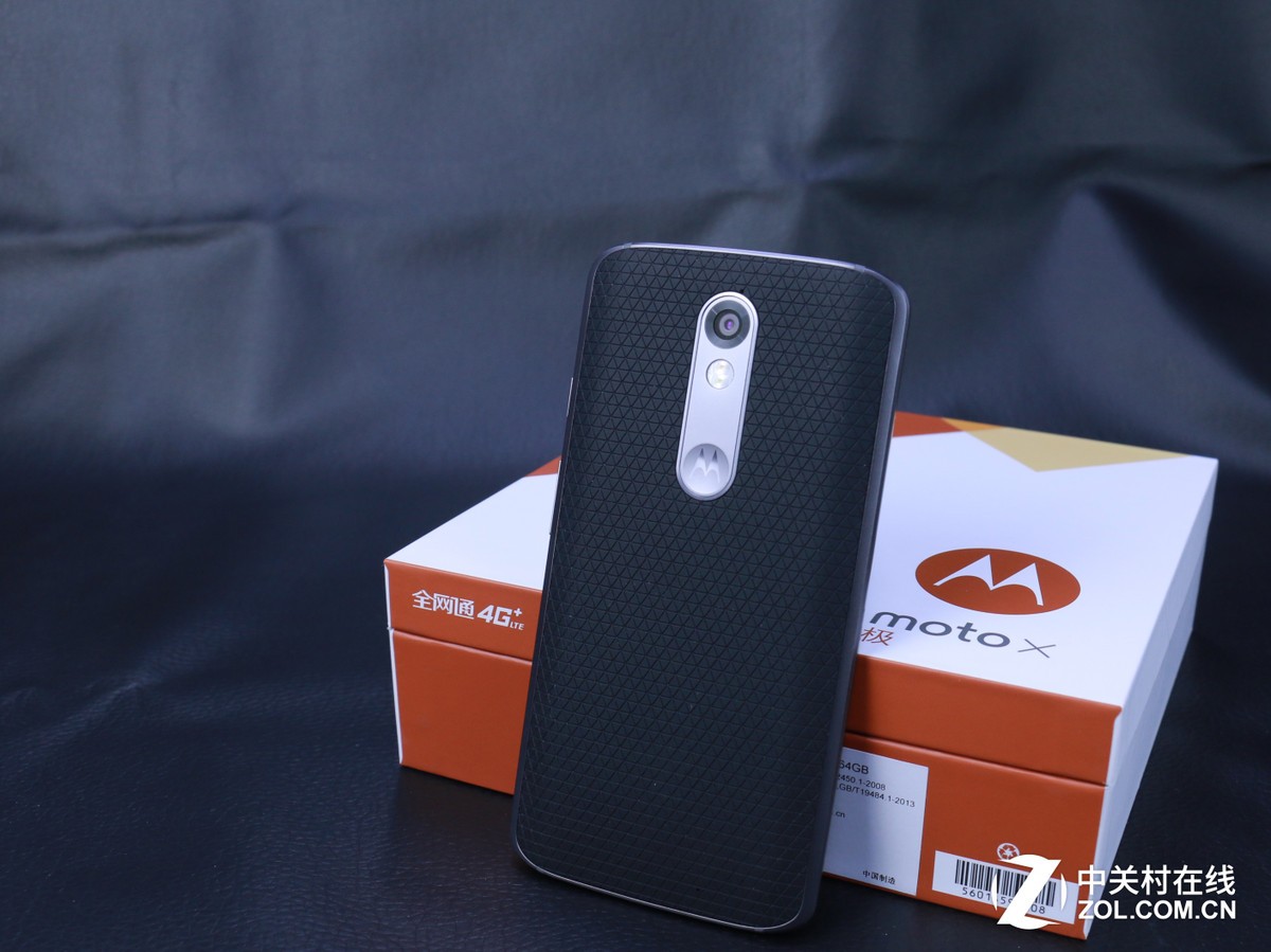 【高清图】 摔不碎的年末旗舰:moto x 极全面评测图2