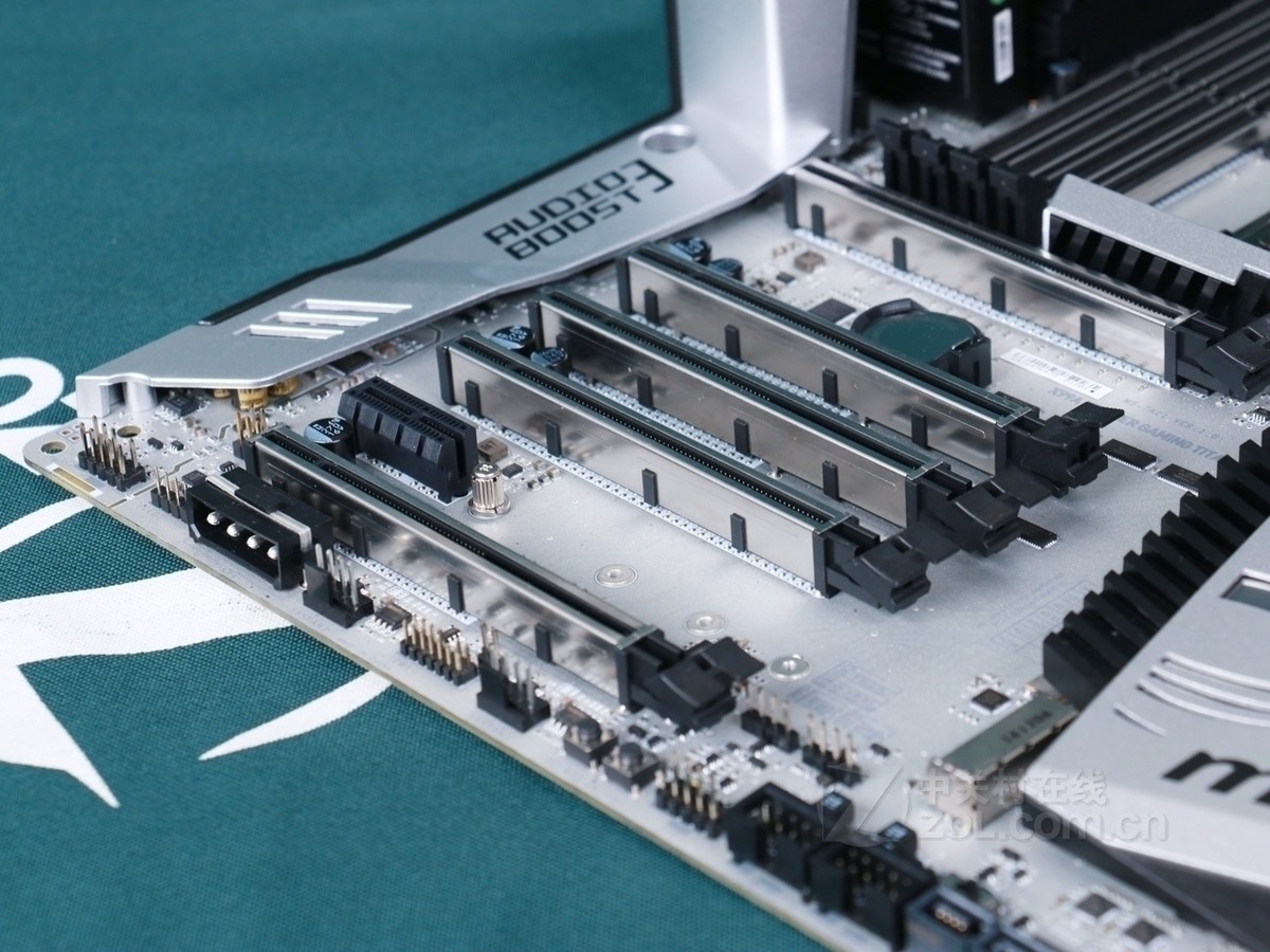 微星x99a xpower gaming titanium