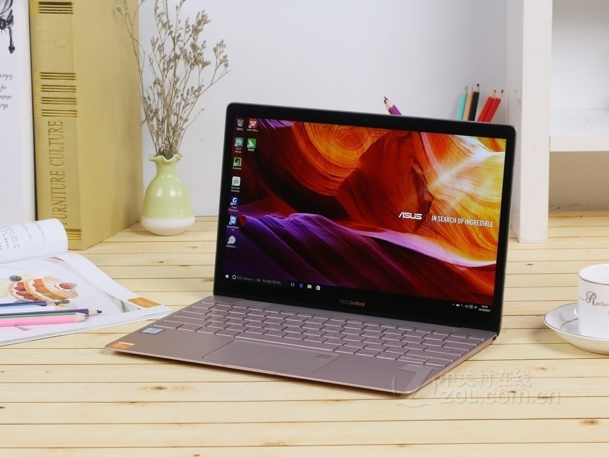 超极本 华硕超极本 华硕灵耀3(i5 7200u/8gb/256gb) 图片 金色