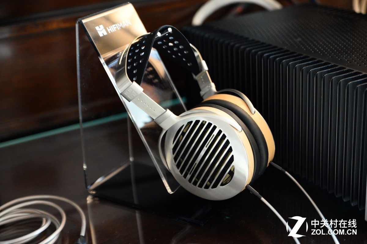 【高清图】 hifiman香格里拉静电耳机系统惊艳ces图2