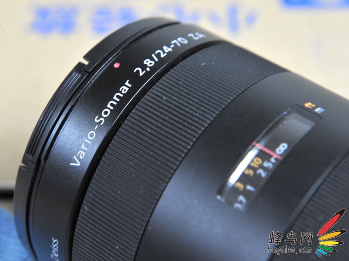 【高清图】 性能卓越 索尼蔡司24-70镜头之卖场报道图2