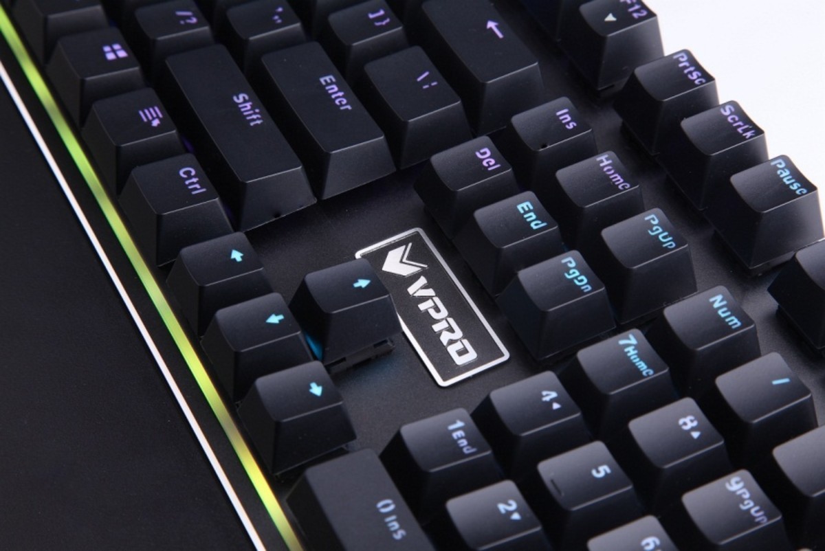 【高清图】 雷柏v720s幻彩rgb背光游戏机械键盘图赏图9