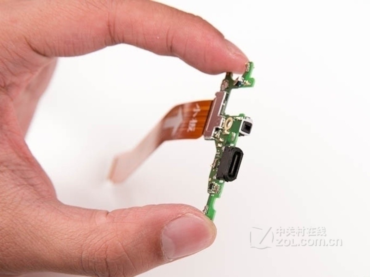 【高清图】 荣耀(rongyao)v9(duk-al20/6gb ram/全网通)专业拆机 图