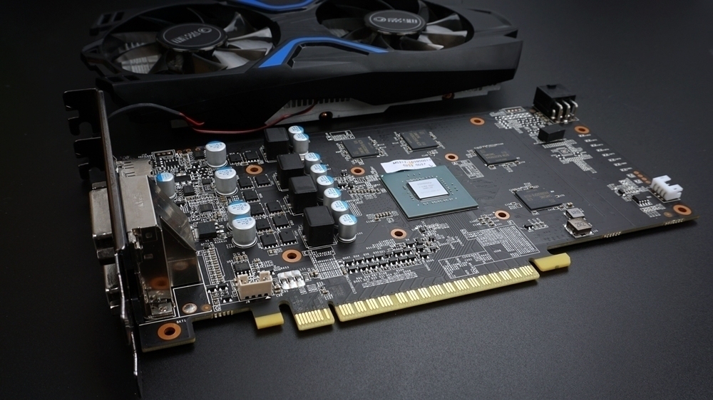 【高清图】 网游利器 影驰gtx 1050 黑将热售939元图2