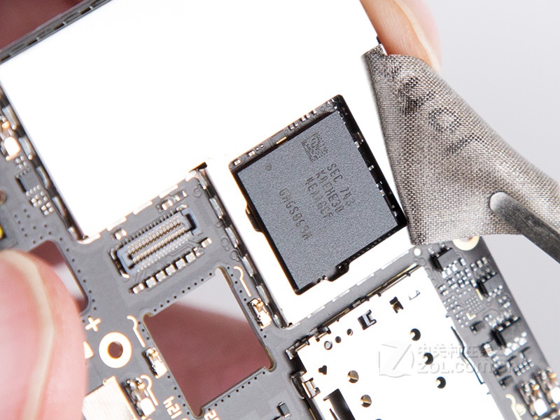【高清图】 魅族(meizu)魅蓝s6(3gb ram/全网通)拆机图 图34