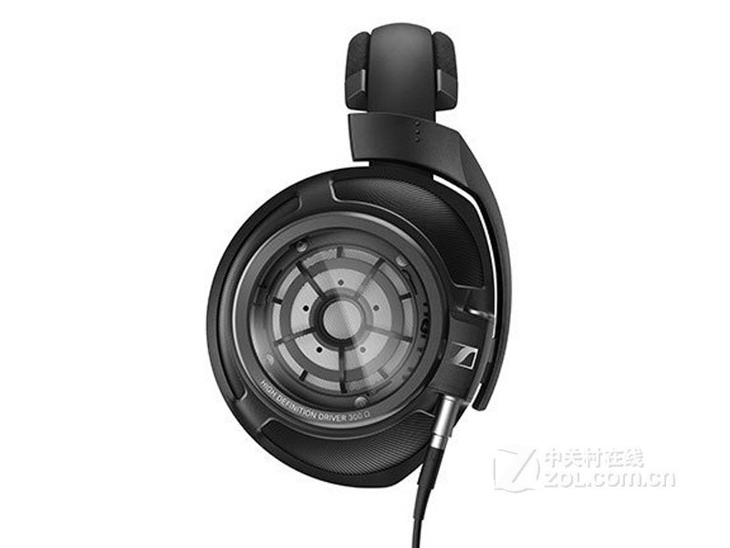 ɭHD820