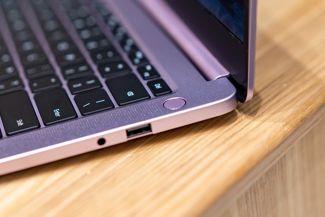 荣耀magicbook 2019(r5 3500u/8gb/256gb/集显)