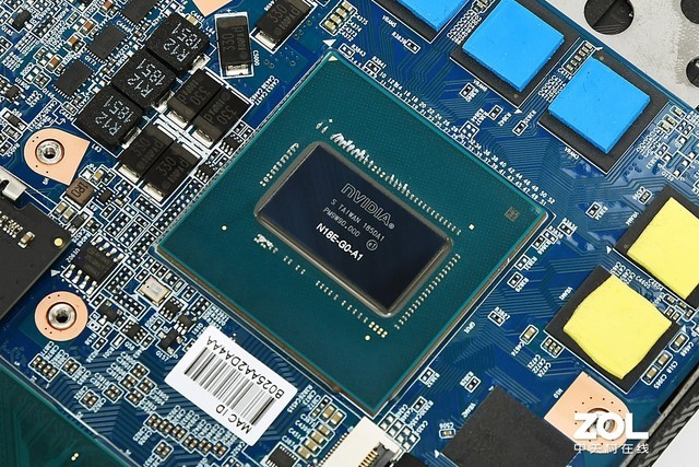 年中盘点:2019上半年笔记本技术大事件回顾_神舟 战神z7-ct5na_笔记本