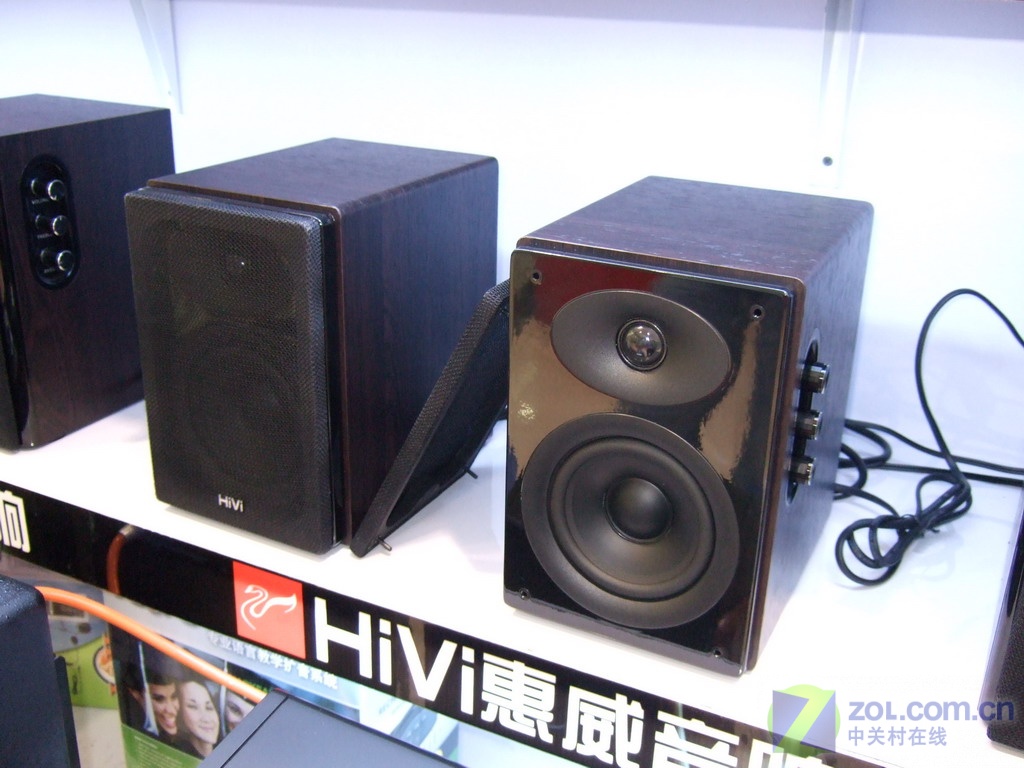 【高清图】 惠威(hivi)d1010mkii 08款整体外观图 图3