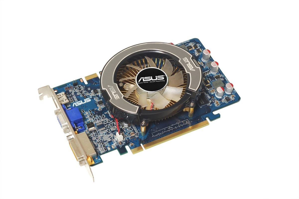 【高清图】 跑到7200分 华硕传奇9500显卡上市图1