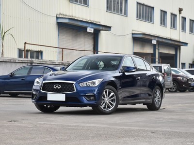 ӢQ50L 2022 2.0T ʰ