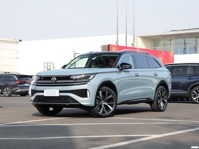  Ѳ 2023 380TSI R-LineѲΰ
