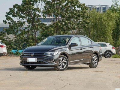   2023 200TSI DSGа