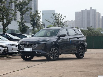 CS75 PLUS 2023  1.5T Զ