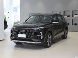 奥迪Q6 2025款 40 TFSI quattro 纪念版 羽林套装 7座