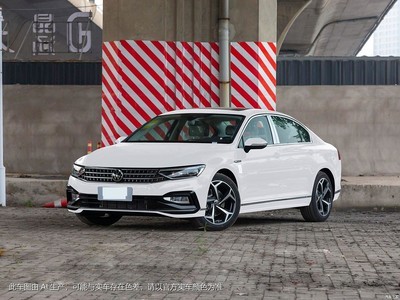   2025 Ŀ  330TSI DSG