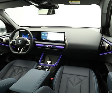 ����X3 2025�� xDrive25L ������װ�пط�����2